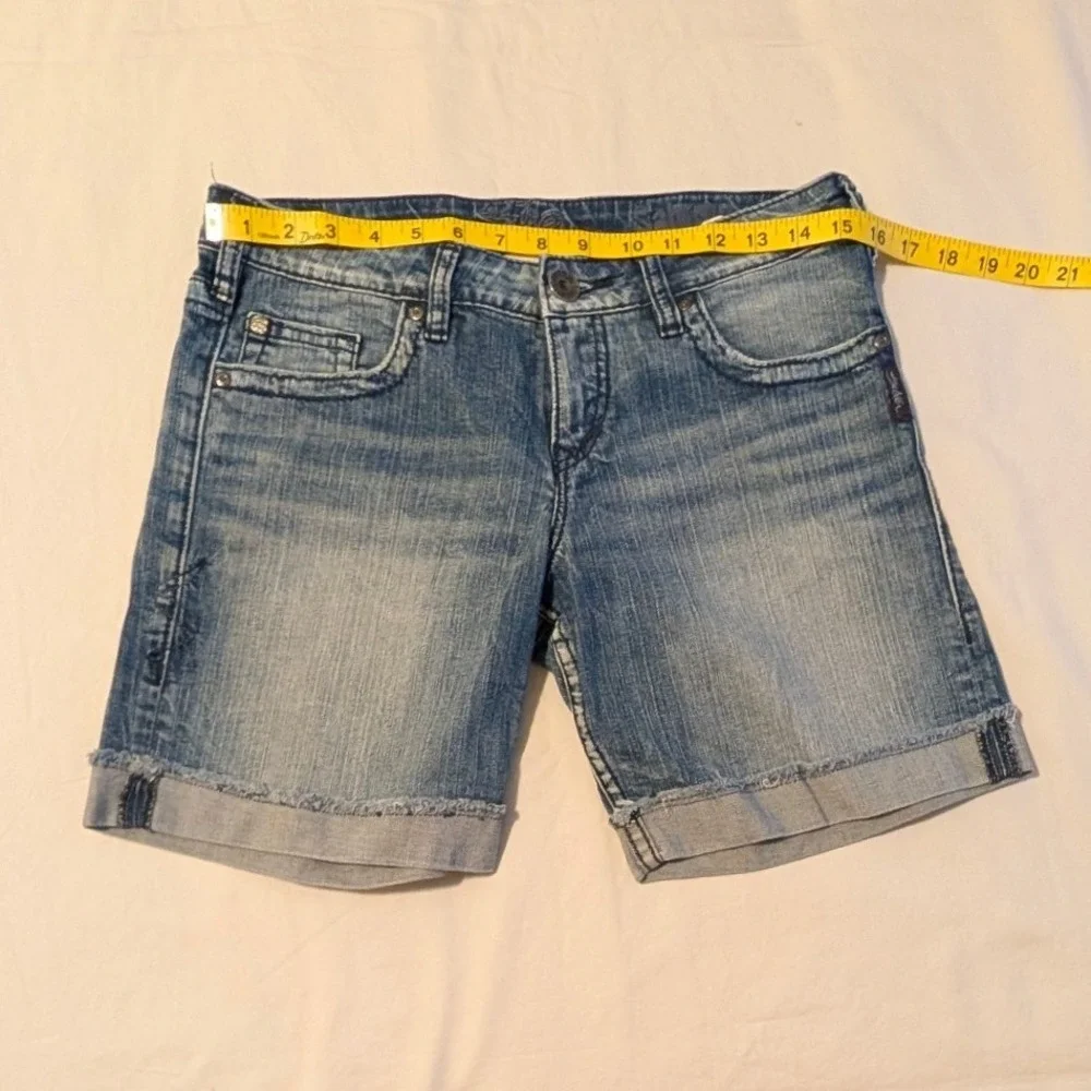 Silver Jeans Co Sammy Denim Shorts Womens 27 Medium Wash Cuffed 925 Series Short